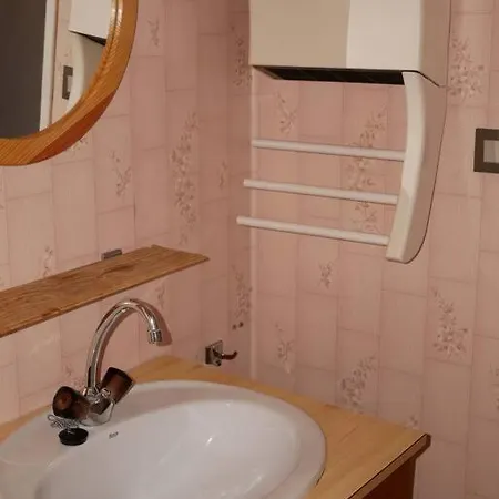 Cauterets: 4 Personnes Idealement Situe. アパート *