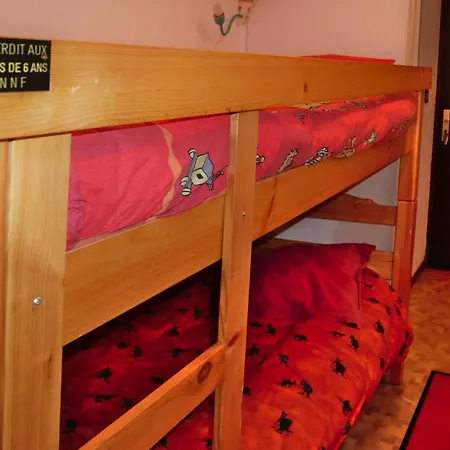 Cauterets: 4 Personnes Idealement Situe. Lägenhet Cauterets